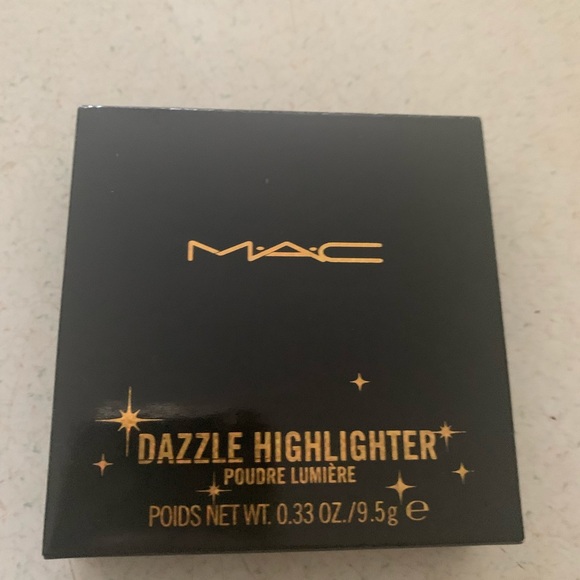 Mac Dazzle Highlighter - Picture 3 of 6